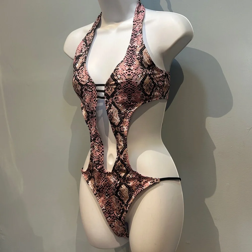 Yandy Pink Black Snakeskin Onepiece Monokini Swimsuit Medium